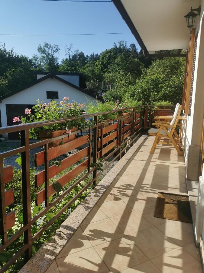 Farm Stay Pri Cepcovih Golac Ngoại thất bức ảnh