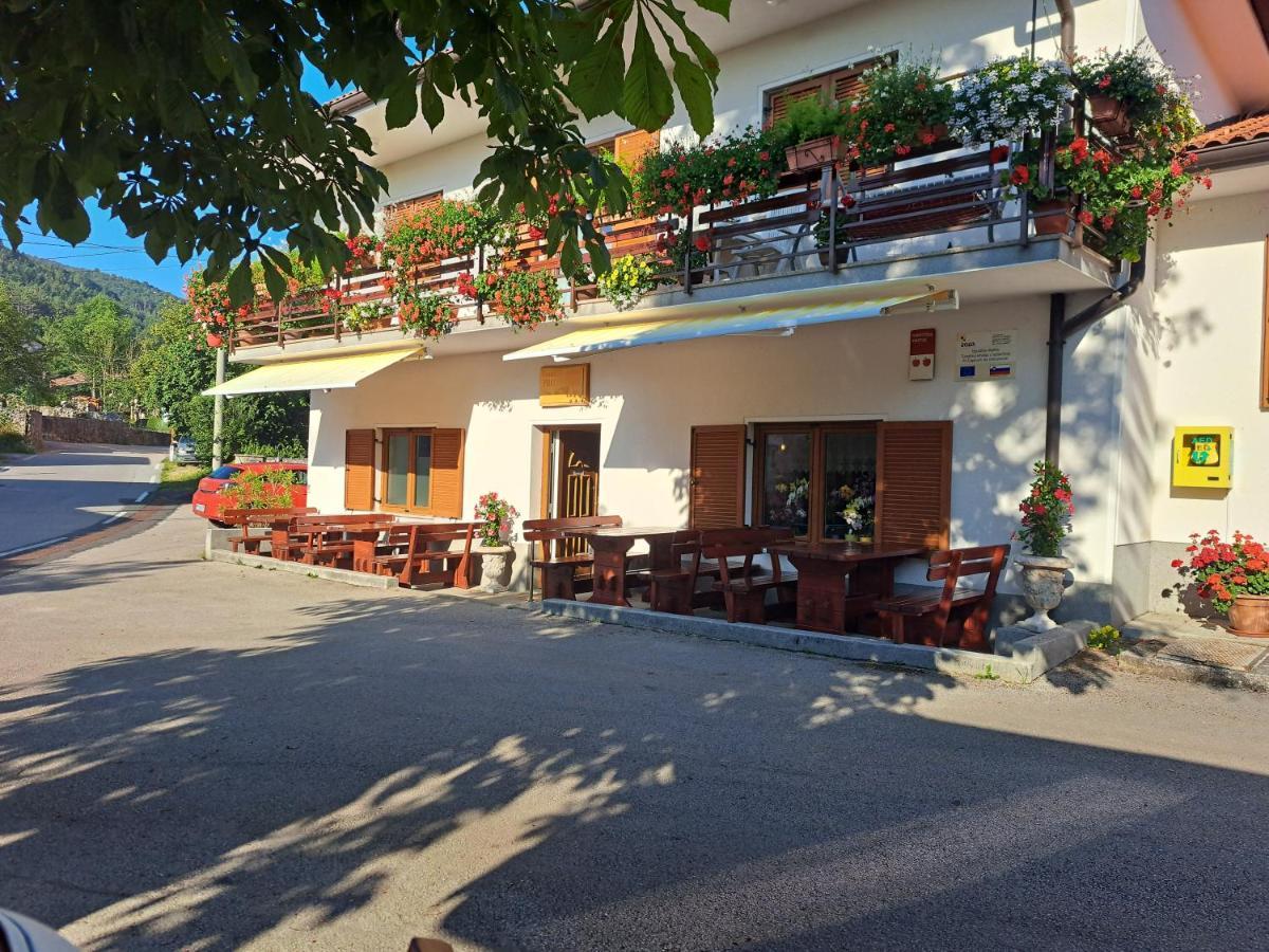 Farm Stay Pri Cepcovih Golac Ngoại thất bức ảnh