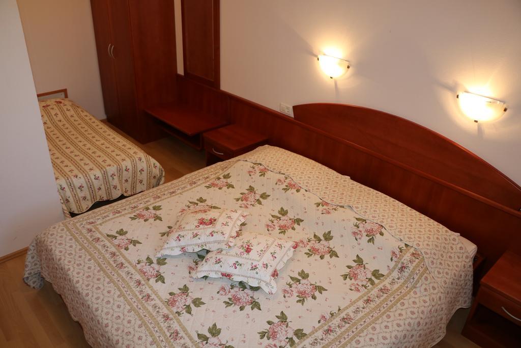 Farm Stay Pri Cepcovih Golac Ngoại thất bức ảnh