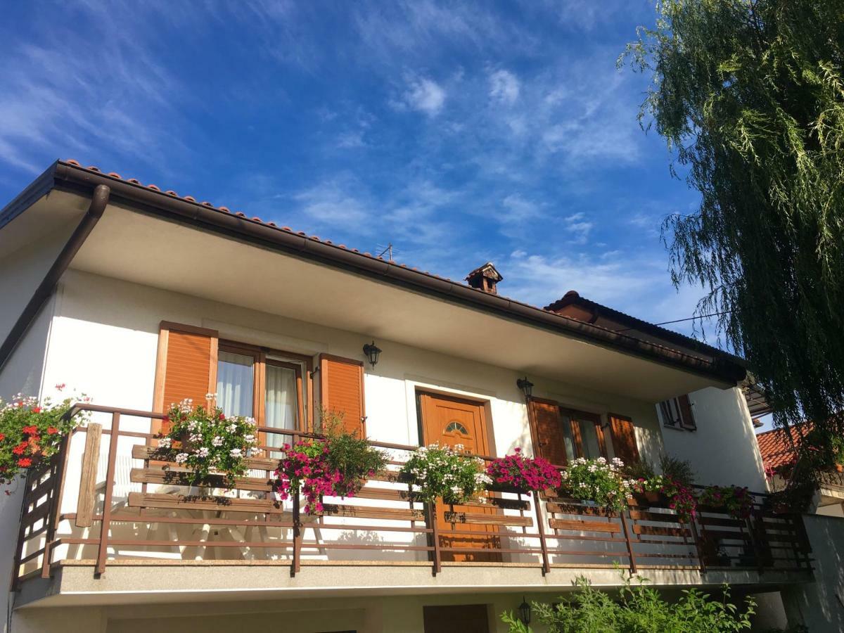 Farm Stay Pri Cepcovih Golac Ngoại thất bức ảnh